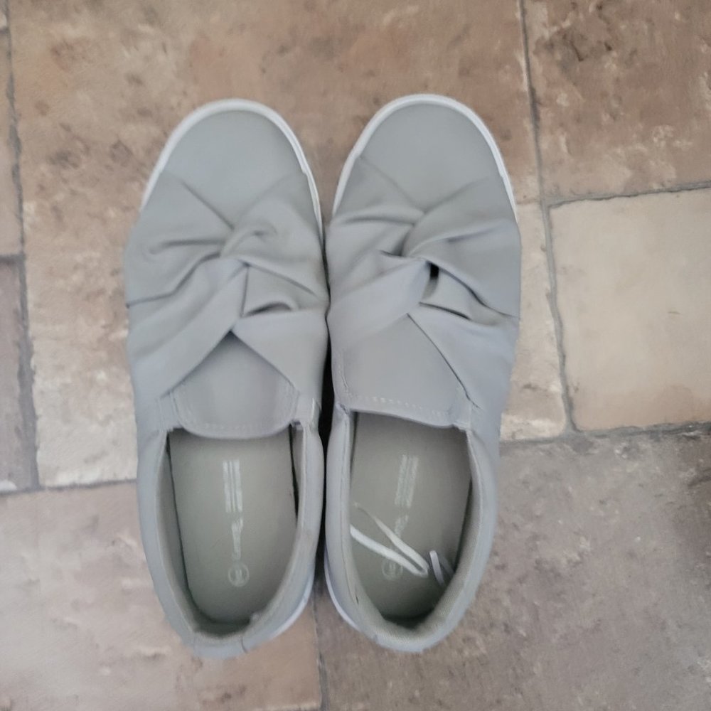 Shoes - Picture 9 of 13